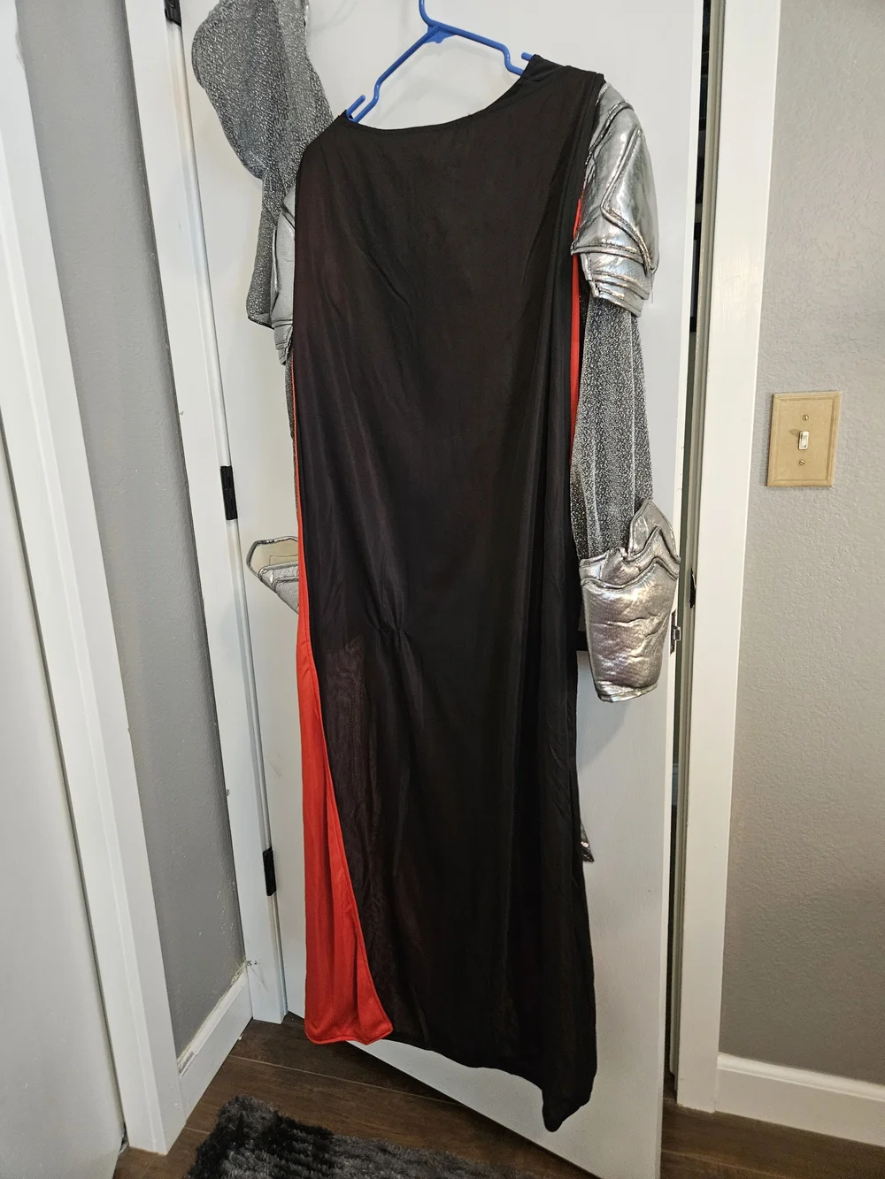 Medieval Knight Costume - Black, Red & Silver Teen